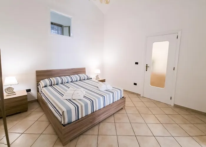 Casa Della Nonna 度假居 曼弗雷多尼亚