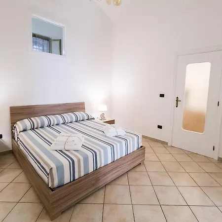 Casa Della Nonna Feriehus Manfredonia